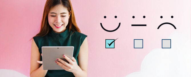 A woman leaving a positive online review.